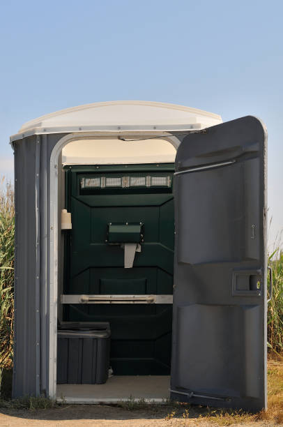 Best Porta potty rental near me  in West Deland, FL